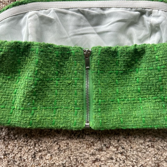 Adorable green 2 piece set! - Picture 4 of 5